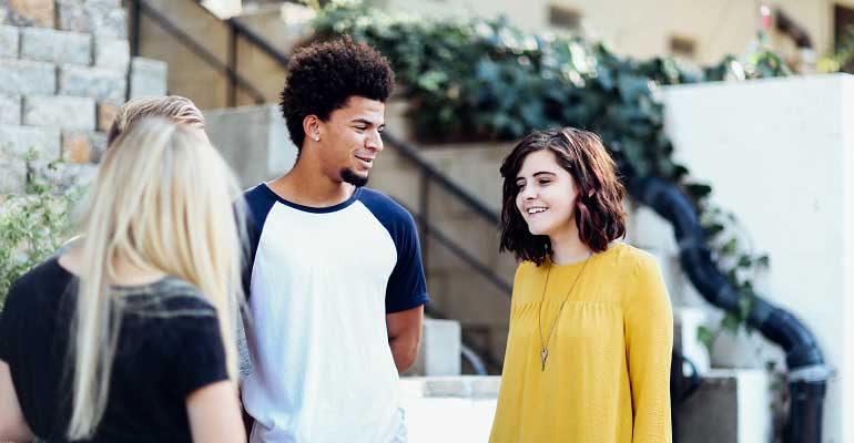 Staying in contact can relieve symptoms of family depression