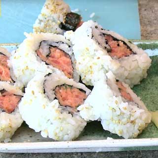spicy-tuna-sushi-rolls-320x320