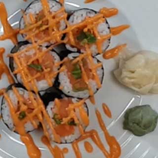 spicy-salmon-sushi-rolls-320x320